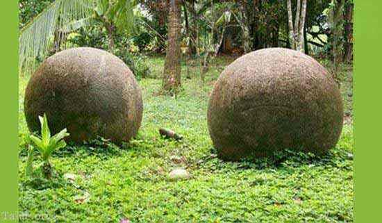 سنگهای راز آلود