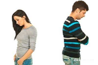 رفتارهای دخترانه ای که مردها دوست ندارند