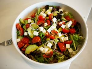 سالاد یونانی