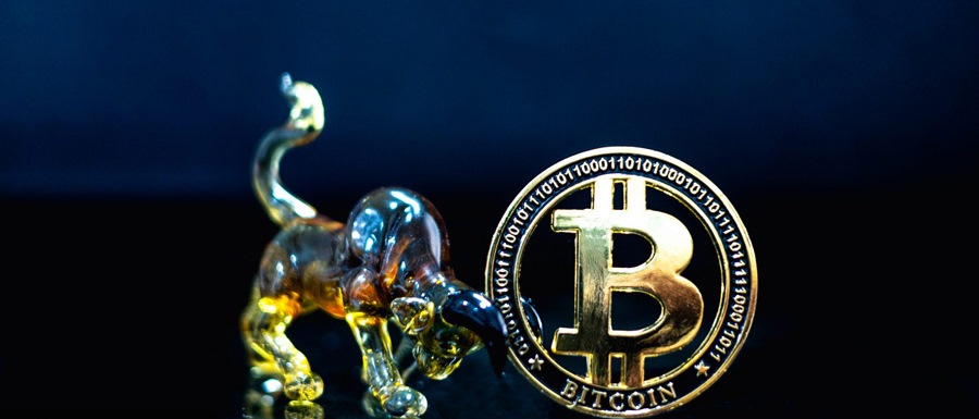 کل بازار منتظر حرکت قیمت بیت کوین!