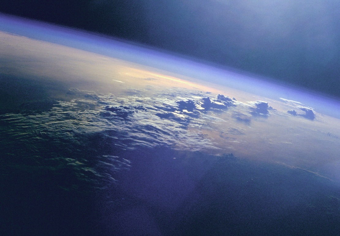 اتمسفر اولیۀ زمین سمی بود !