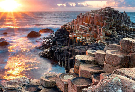 گذرگاه غول پیکر آنتریم در ایرلند