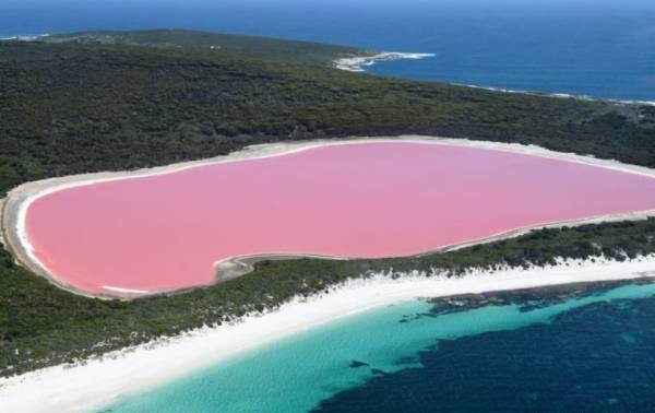 دریاچه هیلیار در استرالیا