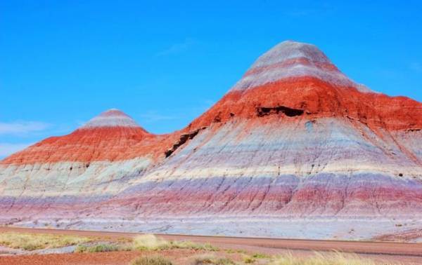 کویر رنگی در پارک ملی Petrified Forest، آریزونا