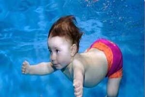 بیماری هایی که از استخر به کودکان منتقل می شود
