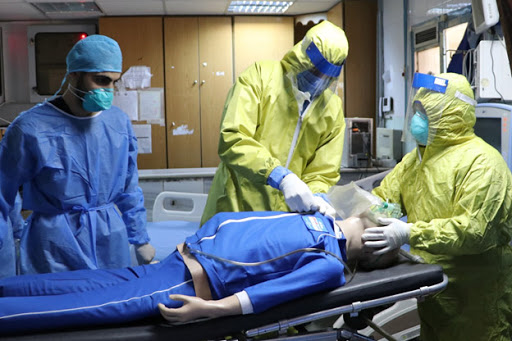 مبارزه نفس گیر پزشکان آمریکایی با کرونا