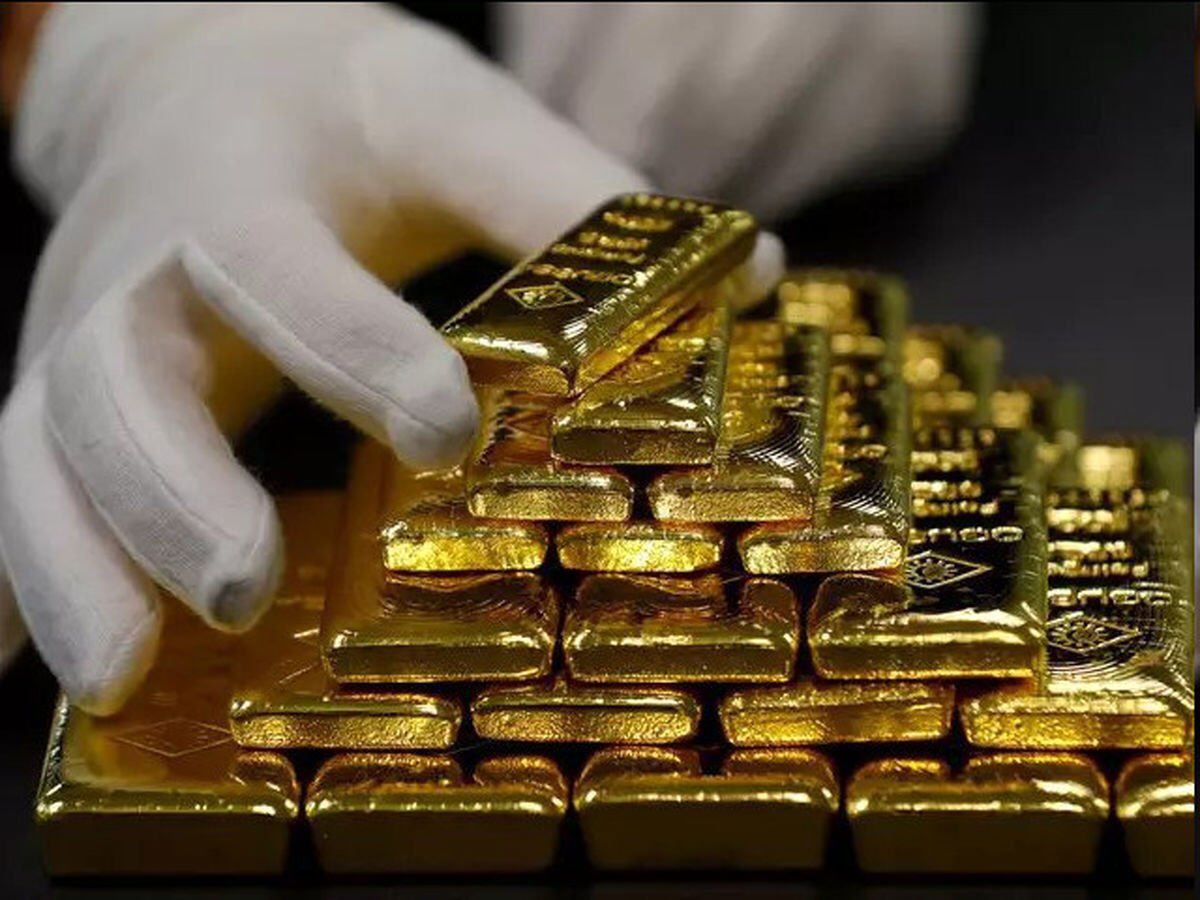 قیمت جهانی طلا یک درصد دیگر سقوط کرد