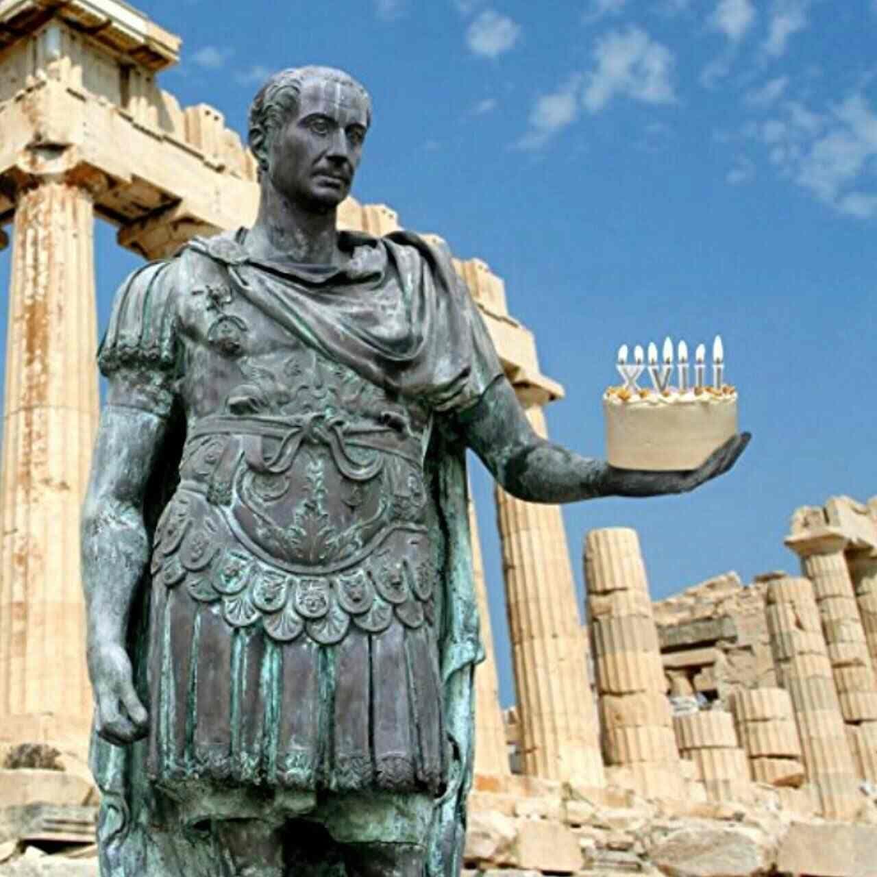 فلسفه گذاشتن شمع روی کیک