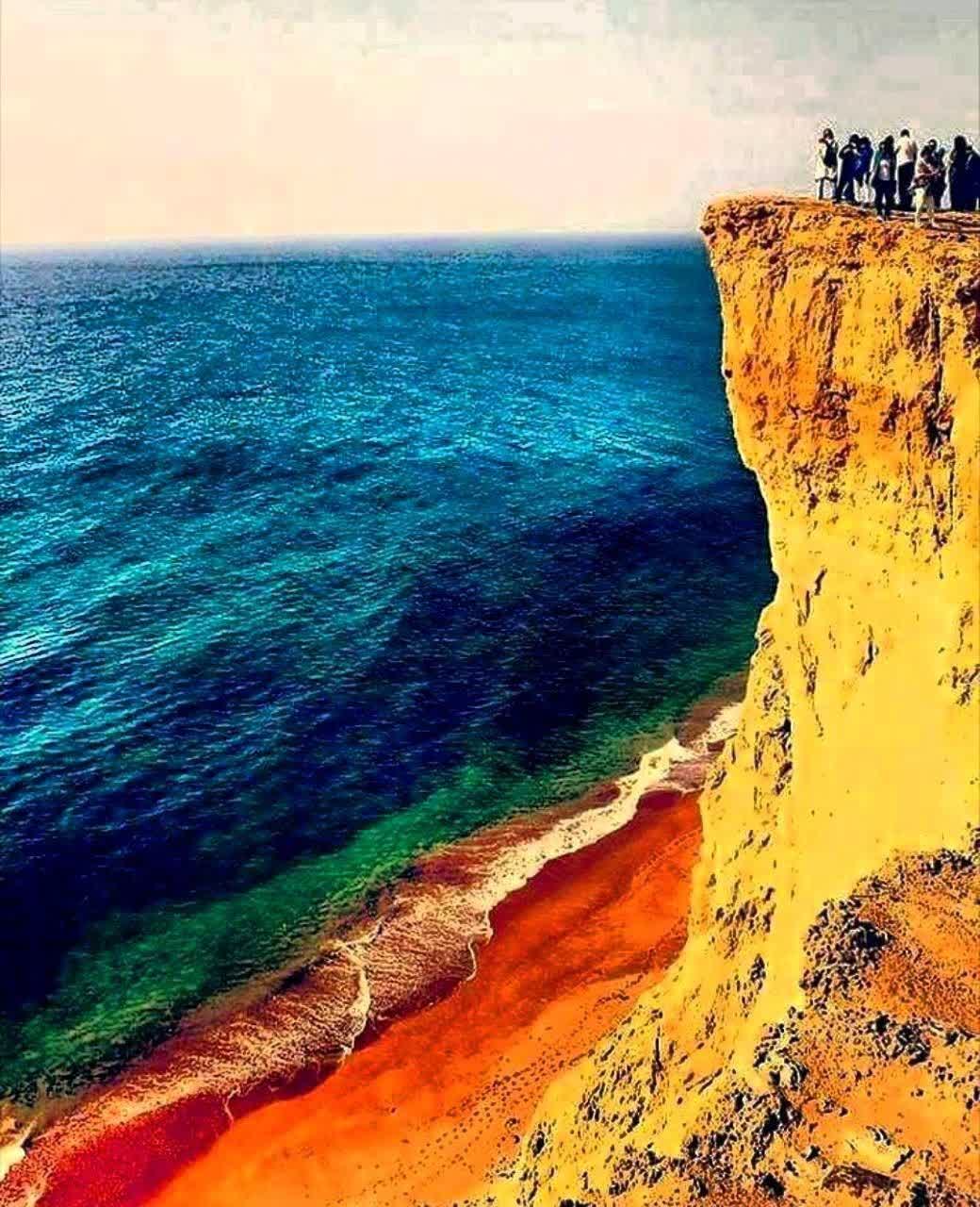 متعلق به توماس تئودور