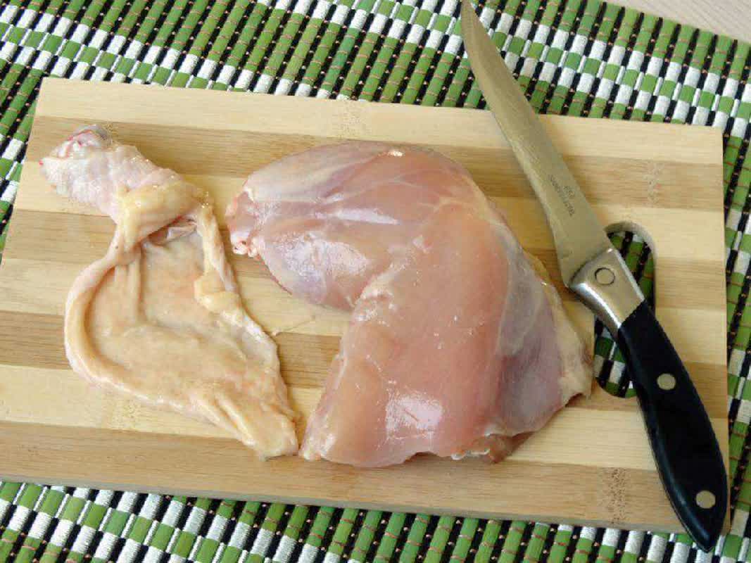 جدا کردن پوست مرغ 