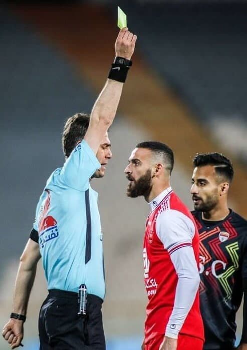 اعتراف داور به اشتباه در بازی پرسپولیس و فولاد