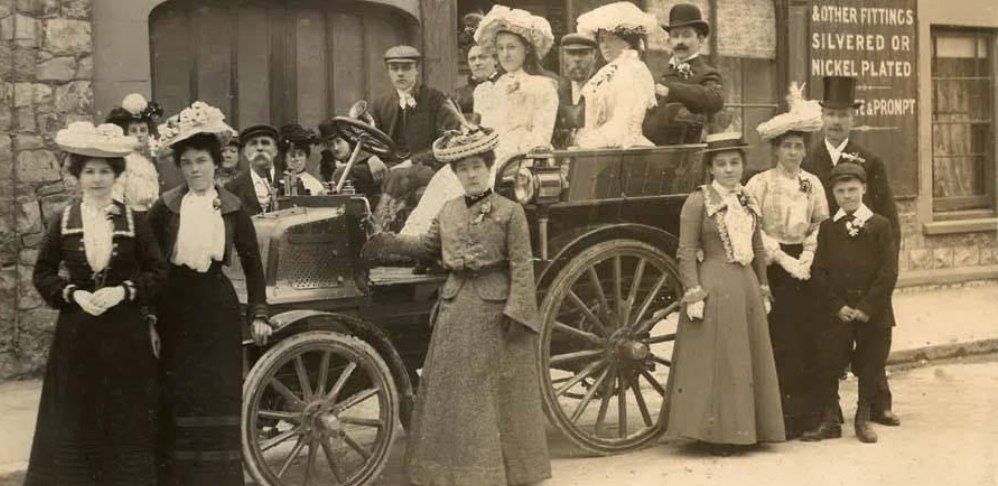 نخستين ماشين عروسي