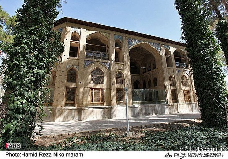 کاخ هشت بهشت اصفهان