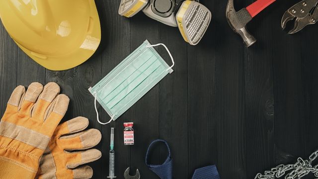 چرا برای شکایت از کارفرما به وکیل نیاز داریم؟